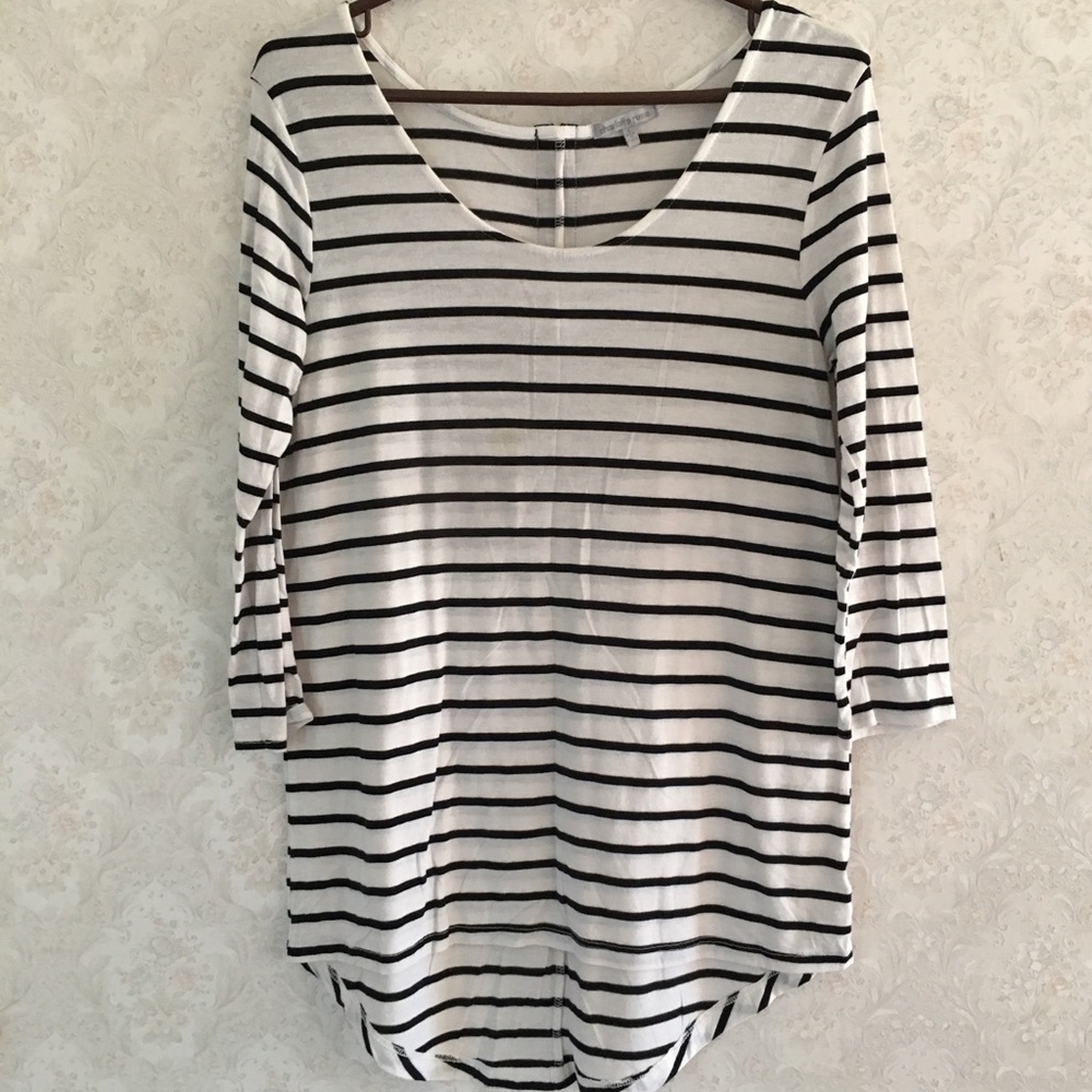 Black and white stripe top!